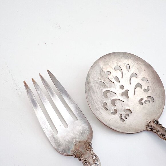 GORHAM STERLING SILVER CHANTILLY SERVING FORK TOMATO SERVER LEMON FORK - Picture 3 of 9